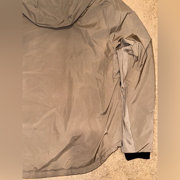 Abercrombie & Fitch Men’s Puffer YPB Jacket - Picture 12 of 16